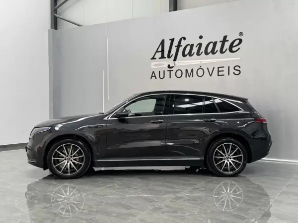 Mercedes-Benz EQC 400 2020 - 33990 EUR, 130000 km - AUTO.MOTO.pt - 130000km - foto 15 de 39