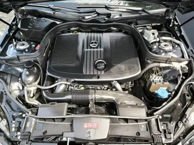 Mercedes-Benz E 250 2013 - 12950 EUR, 369000 km - AUTO.MOTO.pt - 369000km - foto 38 de 41