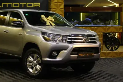 Toyota Hilux 2017 — foto 3 de 21