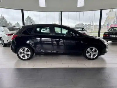 Opel Astra 2009 - 5990 EUR, 244173 km - AUTO.MOTO.pt - 244173km - foto 18 de 18