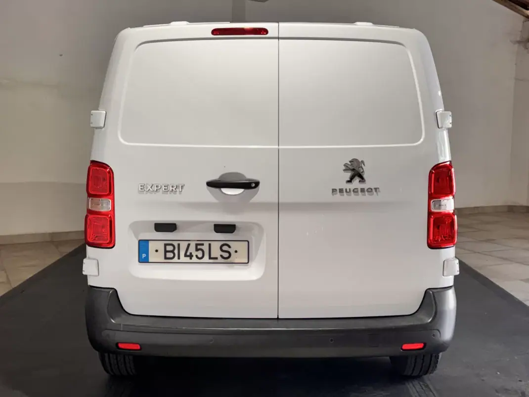 Peugeot Expert 2024 - 22500 EUR, 83188 km - 83188km - foto 6 de 19