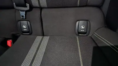 MINI One 2016 - 11850 EUR, 153106 km - AUTO.MOTO.pt - 153106km - foto 47 de 51