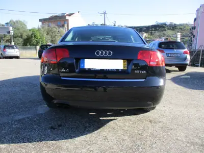 Audi A4 2005 - 5900 EUR, 290000 km - AUTO.MOTO.pt - 290000km - foto 7 de 17