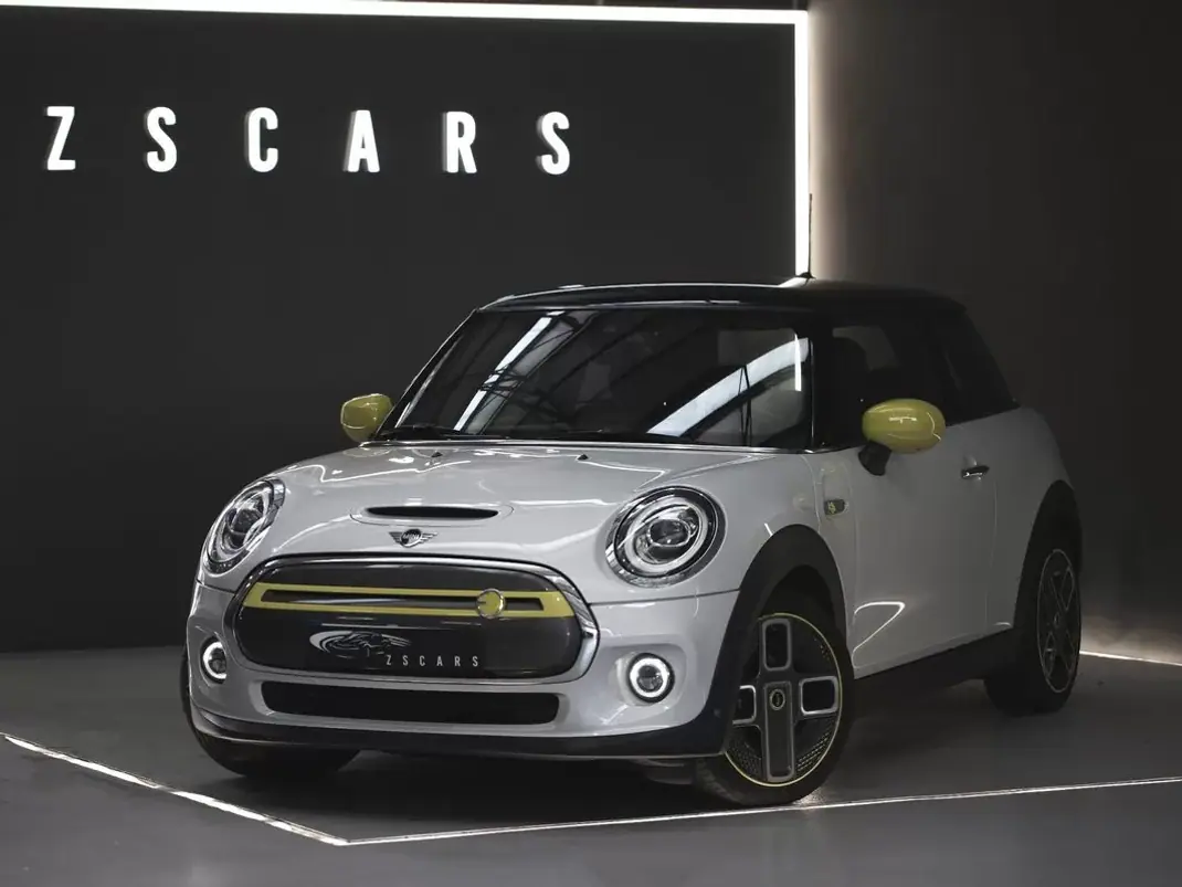 MINI 3 Portas 2019 - 16990 EUR, 70000 km - AUTO.MOTO.pt - 70000km - foto 2 de 23