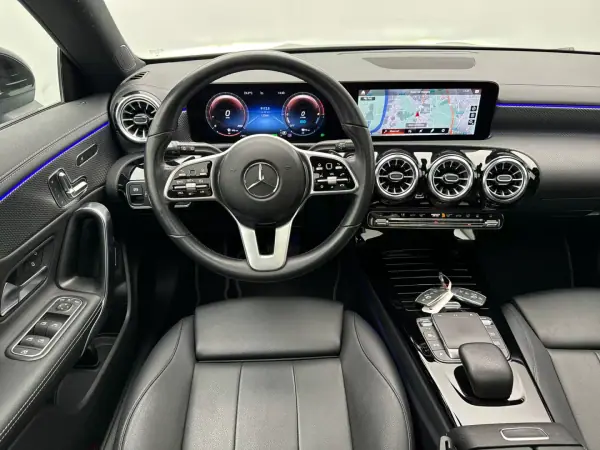 Mercedes-Benz CLA 250 2021 - 23450 EUR, 127841 km - AUTO.MOTO.pt - 127841km - foto 11 de 28
