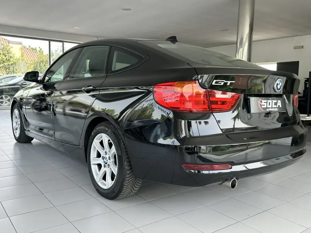 BMW 318 2016 - 17890 EUR, 141000 km - 141000km - foto 5 de 30