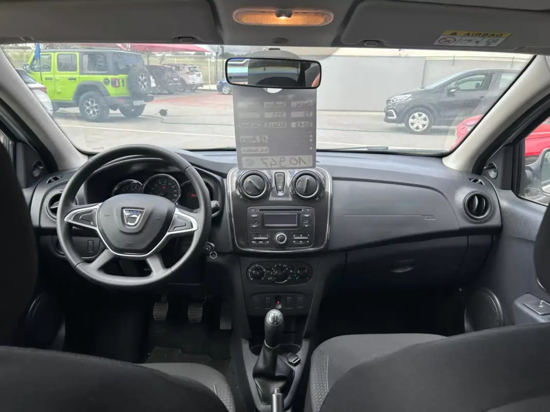 Dacia Sandero 2019 - 10947 EUR, 36000 km - AUTO.MOTO.pt - 36000km - foto 12 de 17