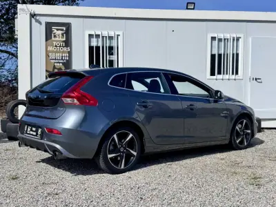 Volvo V40 2014 - 12500 EUR, 191000 km - AUTO.MOTO.pt - 191000km - foto 16 de 25