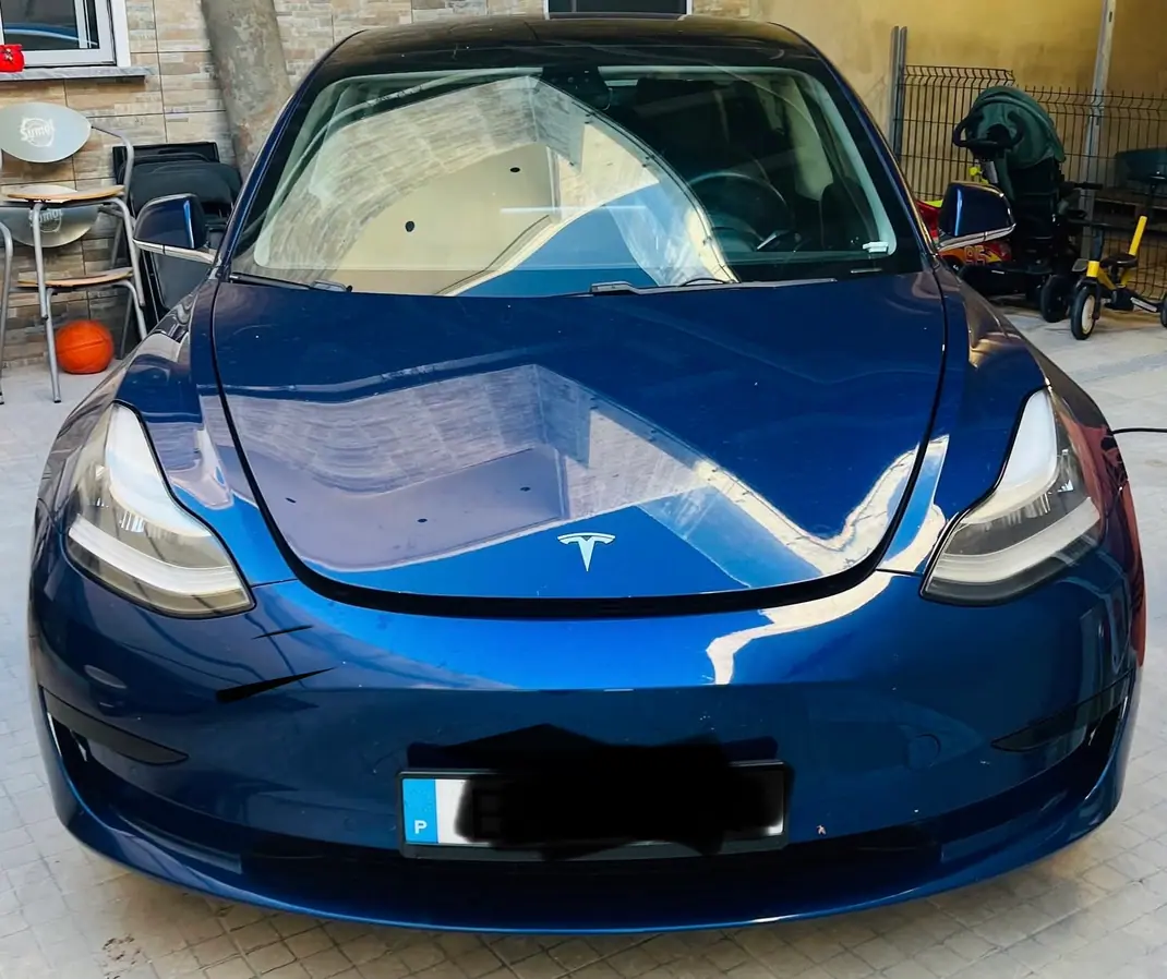 Tesla Model 3 2020 - 19500 EUR, 176323 km - AUTO.MOTO.pt - 176323km - foto 1 de 5