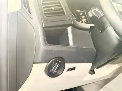 VW TRANSPORTER 2.0 TDI 3L 2018 - 18900 EUR, 174120 km - AUTO.MOTO.pt - 174120km - foto 15 de 21