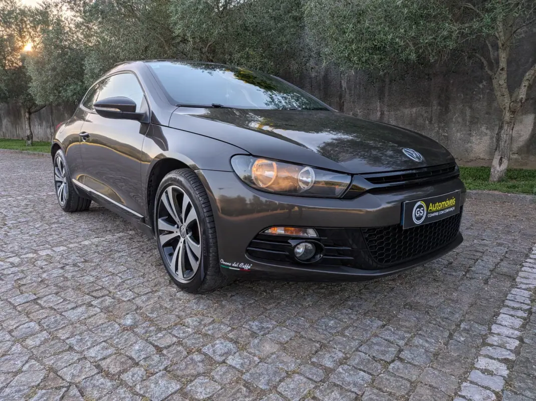 Volkswagen Scirocco 2012 - 11990 EUR, 226000 km - AUTO.MOTO.pt - 226000km - foto 1 de 16