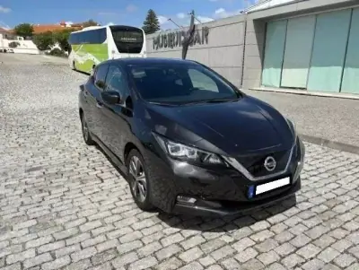Nissan Leaf 2018 - 13999 EUR, 69000 km - AUTO.MOTO.pt - 69000km - foto 3 de 30