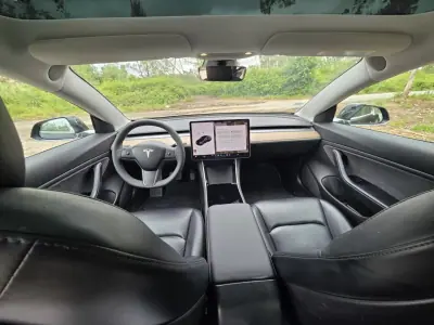 Tesla Model 3 2019 - 23900 EUR, 177000 km - AUTO.MOTO.pt - 177000km - foto 42 de 42