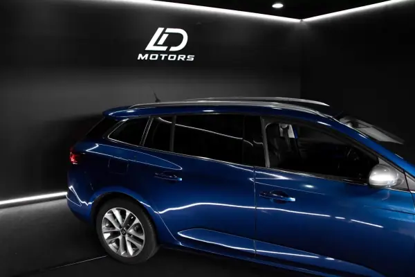 Renault Mégane Break 2016 — photo 3 of 13