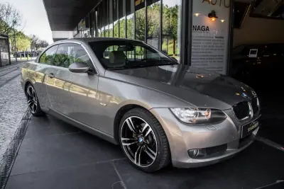 BMW 320 2008 - 15900 EUR, 111378 km - AUTO.MOTO.pt - 111378km - foto 9 de 40