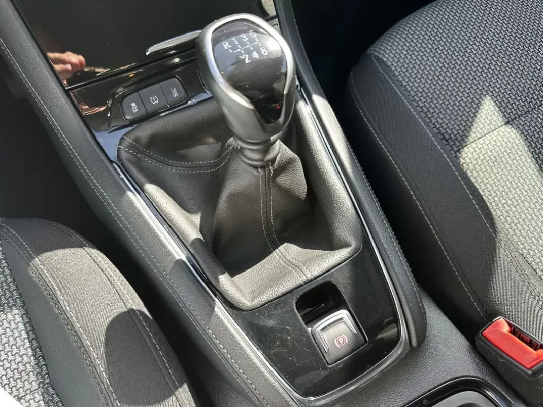 Opel Grandland X 2020 - 15900 EUR, 160000 km - 160000km - foto 32 de 55