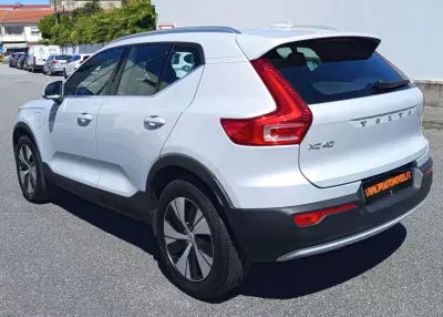 Volvo XC 40 2022 - 26490 EUR, 96032 km - AUTO.MOTO.pt - 96032km - foto 5 de 19