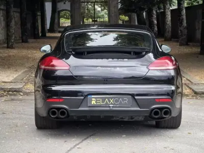 Porsche Panamera 2015 - 38499 EUR, 165000 km - AUTO.MOTO.pt - 165000km - foto 8 de 39