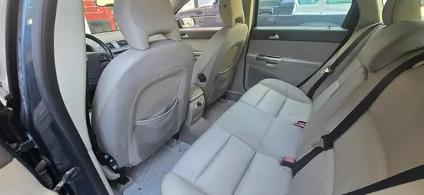 Volvo V50 2007 - 3990 EUR, 228 km - AUTO.MOTO.pt - 228km - foto 9 de 13
