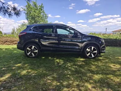 Nissan Qashqai 2016 - 13490 EUR, 159600 km - AUTO.MOTO.pt - 159600km - foto 2 de 39