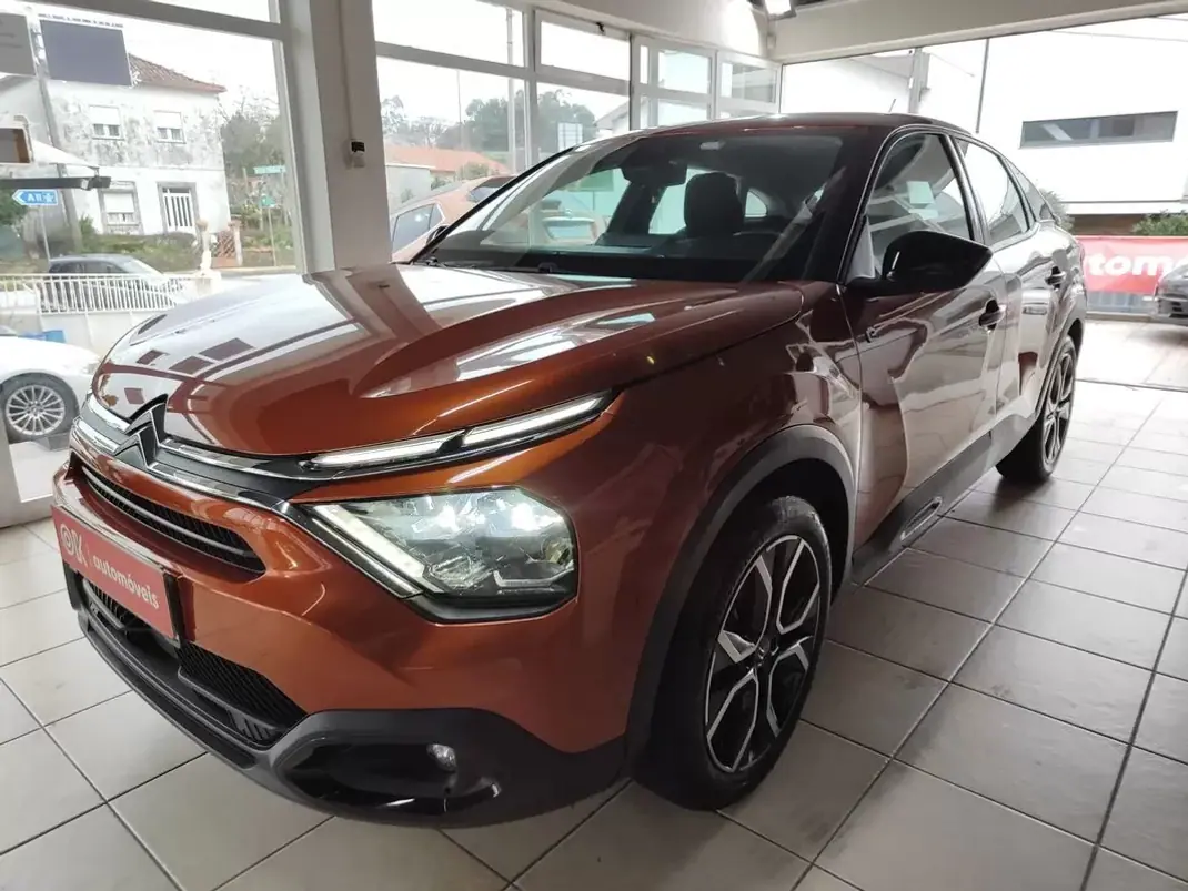 Citroën e-C4 2022 - 18500 EUR, 29900 km - AUTO.MOTO.pt - 29900km - foto 5 de 32