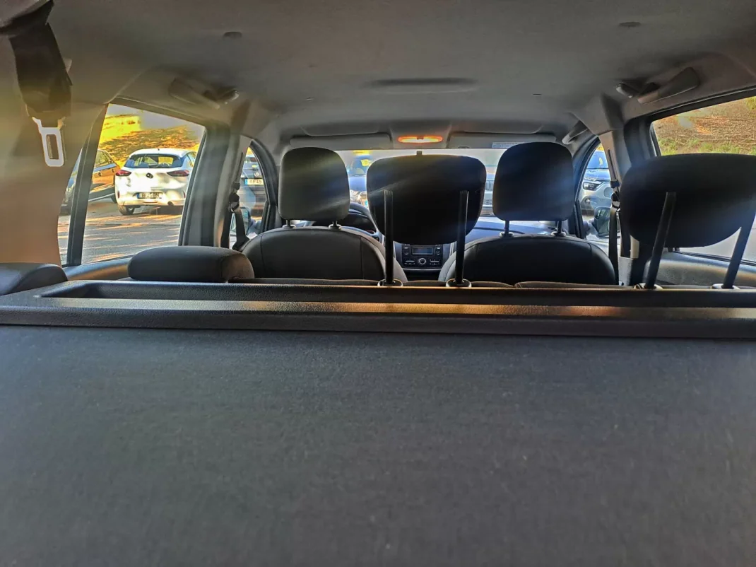 Dacia Logan MCV 2016 - 8500 EUR, 120000 km - AUTO.MOTO.pt - 120000km - foto 18 de 23