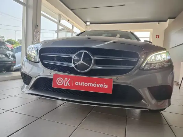 Mercedes-Benz C 300 2020 - 25750 EUR, 107000 km - AUTO.MOTO.pt - 107000km - foto 3 de 42