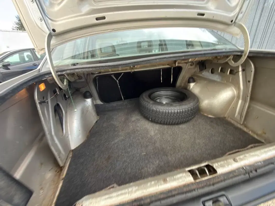 Opel Kadett 1991 - 1950 EUR, 48000 km - AUTO.MOTO.pt - 48000km - foto 14 de 15
