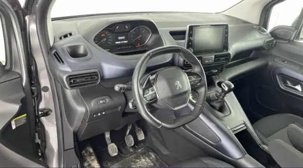 Peugeot Rifter 2019 - 16999 EUR, 56031 km - AUTO.MOTO.pt - 56031km - foto 14 de 15