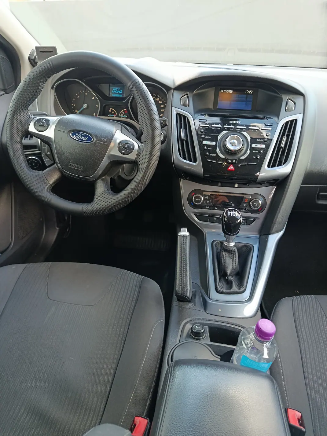 Ford Focus 2014 - 8200 EUR, 203000 km - AUTO.MOTO.pt - 203000km - foto 9 de 10