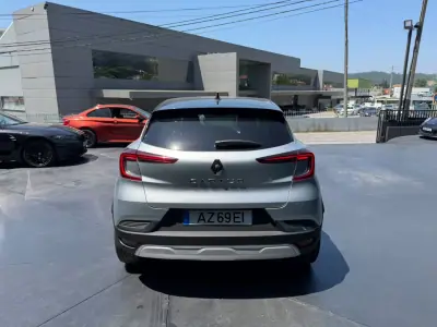 Renault Captur 2023 - 17900 EUR, 78481 km - AUTO.MOTO.pt - 78481km - foto 6 de 13