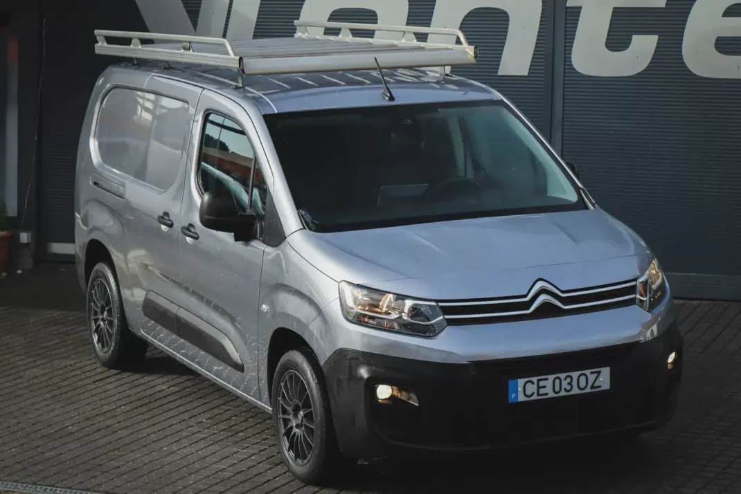 Citroën 2019 - 19880 EUR, 83120 km - AUTO.MOTO.pt - 83120km - foto 5 de 28