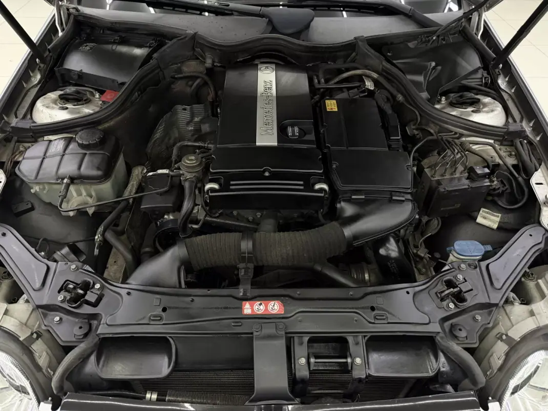 Mercedes-Benz CLK 200 2007 - 13450 EUR, 109492 km - 109492km - foto 14 de 38