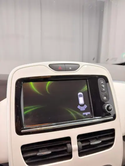 Renault Zoe 2019 - 10500 EUR, 99000 km - 99000km - foto 18 de 19
