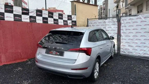 Skoda Scala 2022 - 12900 EUR, 98500 km - AUTO.MOTO.pt - 98500km - foto 5 de 12