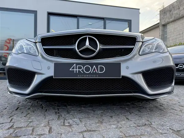 Mercedes-Benz E 220 2015 - 23999 EUR, 162000 km - AUTO.MOTO.pt - 162000km - foto 49 de 53