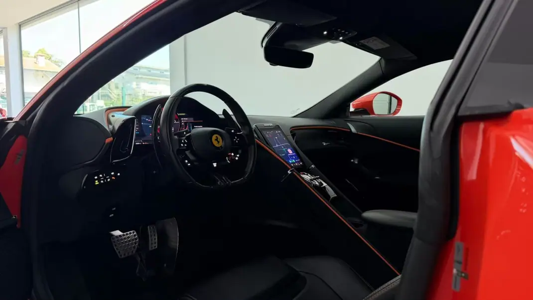 Ferrari Roma 2021 - 234990 EUR, 25965 km - 25965km - foto 22 de 32