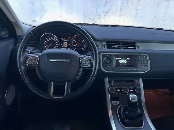 Land Rover Range Rover Evoque 2015 - 22490 EUR, 199000 km - AUTO.MOTO.pt - 199000km - foto 6 de 19