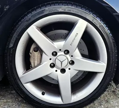 Mercedes-Benz CLK 200 2008 - 17500 EUR, 149000 km - AUTO.MOTO.pt - 149000km - foto 10 de 14