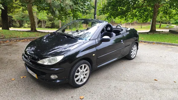 Peugeot 206 CC 2005 - 4800 EUR, 217000 km - AUTO.MOTO.pt - 217000km - foto 2 de 12