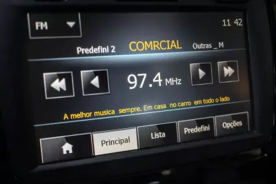 Renault Captur 2014 - 10900 EUR, 135948 km - 135948km - foto 34 de 38
