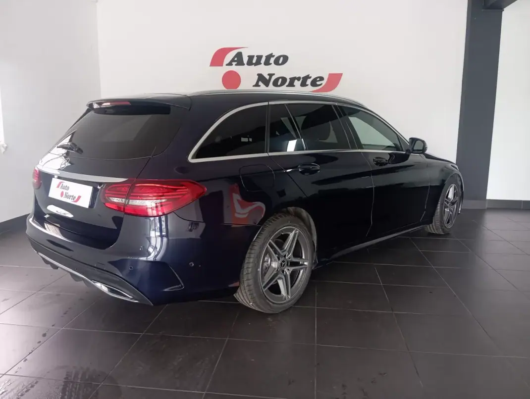 Mercedes-Benz C 220 2019 - 28300 EUR, 140000 km - AUTO.MOTO.pt - 140000km - foto 9 de 36