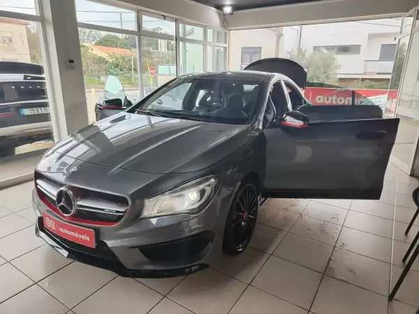 Mercedes-Benz CLA 45 AMG 2014 - 32990 EUR, 130000 km - AUTO.MOTO.pt - 130000km - foto 18 de 40