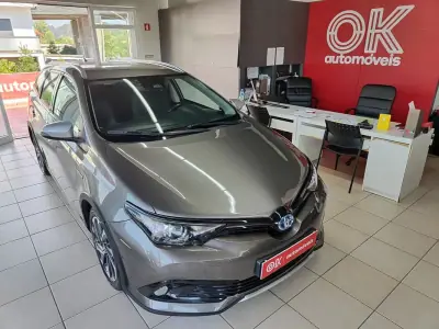 Toyota Auris Touring Sports 2018 - 16950 EUR, 109000 km - AUTO.MOTO.pt - 109000km - foto 2 de 37
