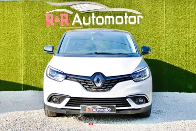 Renault Scénic 2017 - 15750 EUR, 97000 km - AUTO.MOTO.pt - 97000km - foto 4 de 31