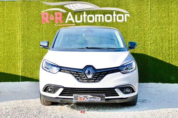 Renault Scénic 2017 - 15750 EUR, 97000 km - AUTO.MOTO.pt - 97000km - foto 4 de 31