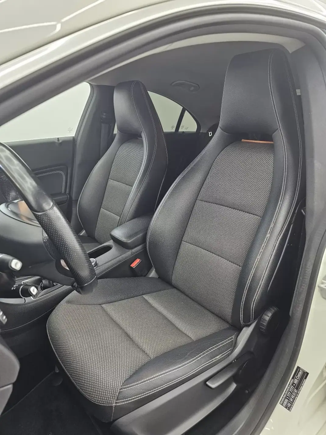 Mercedes-Benz CLA 180 2015 - 14000 EUR, 205367 km - 205367km - foto 42 de 51