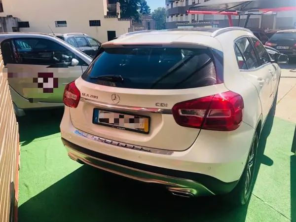 Mercedes-Benz GLA 200 2014 - 20000 EUR, 200000 km - AUTO.MOTO.pt - 200000km - foto 8 de 24