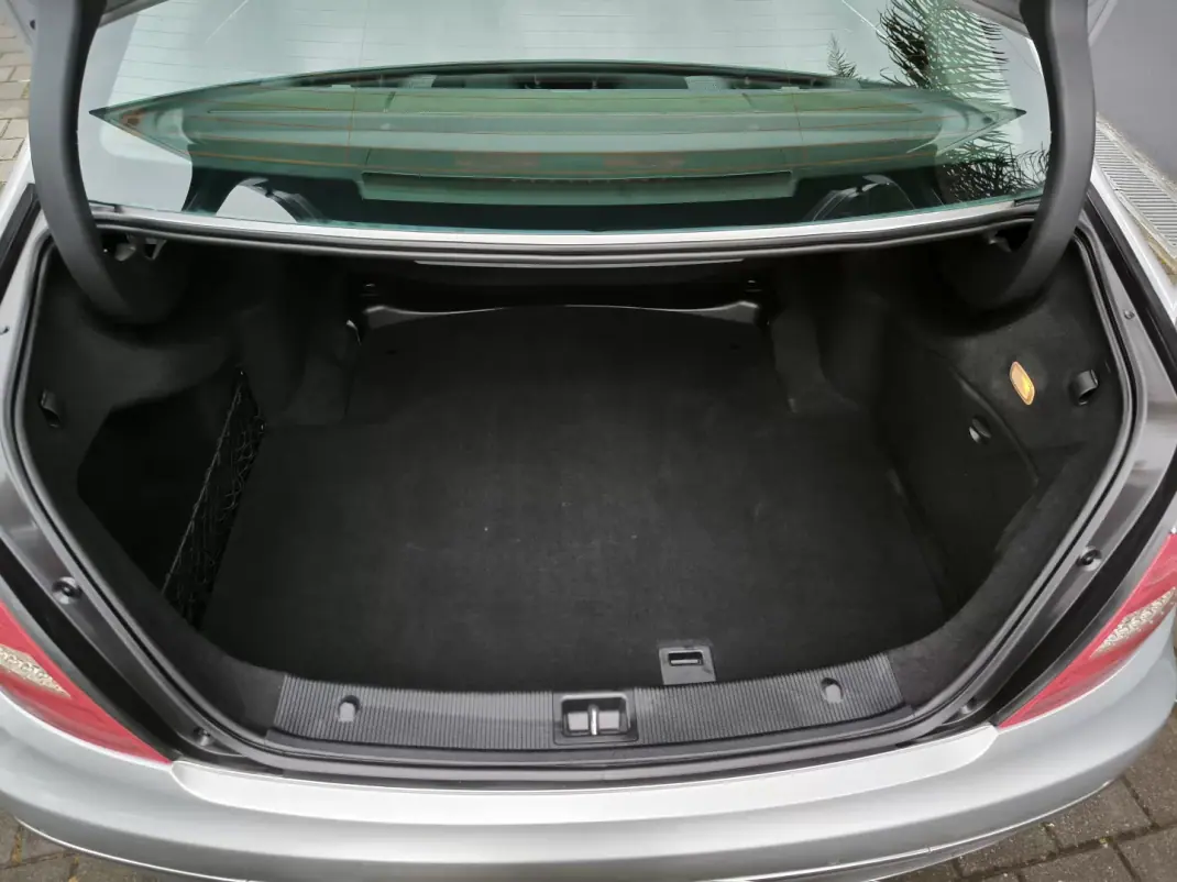 Mercedes-Benz C 220 2011 - 8950 EUR, 430000 km - AUTO.MOTO.pt - 430000km - foto 44 de 52