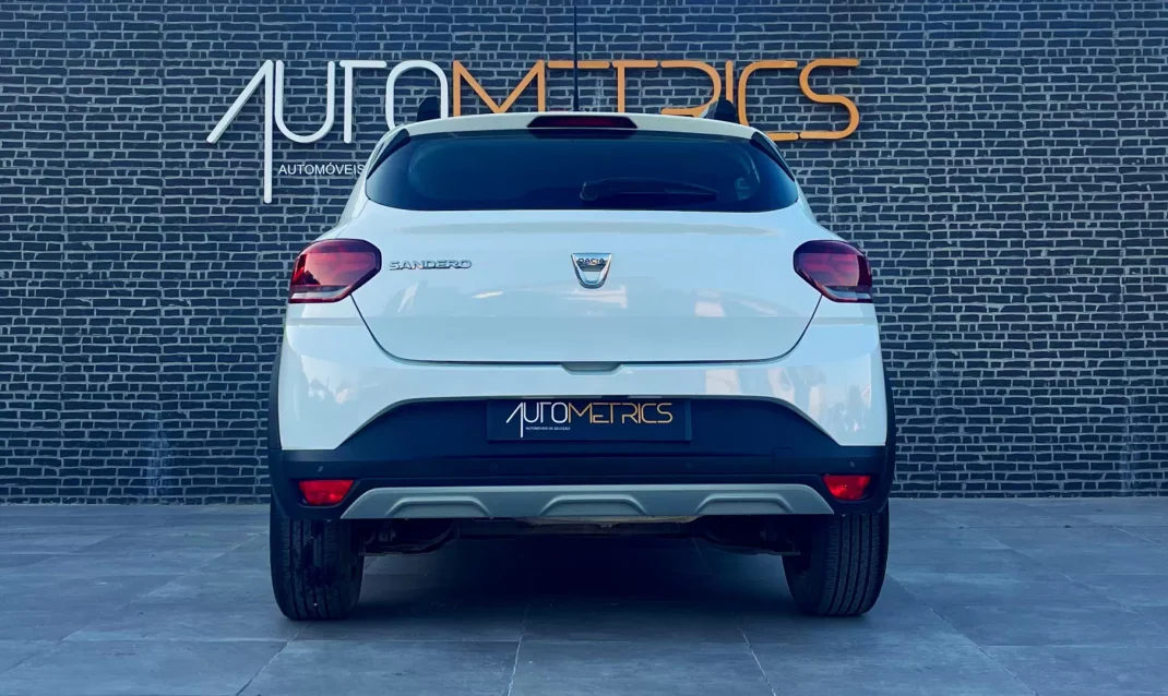 Dacia Sandero 2022 - 15500 EUR, 53000 km - AUTO.MOTO.pt - 53000km - foto 4 de 14